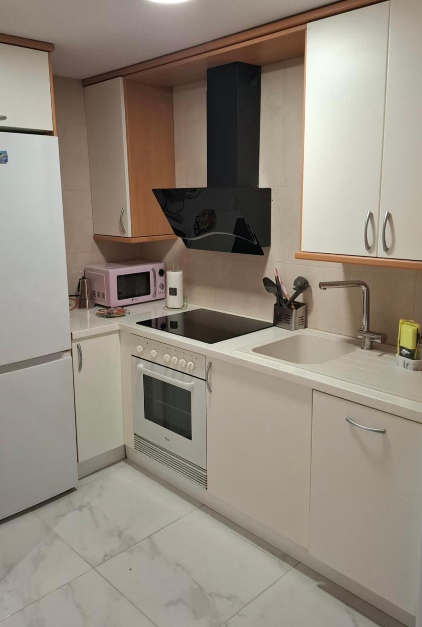 Moderno Apartamento Con Garaje Privado En El Centro De Vigo Quarto foto